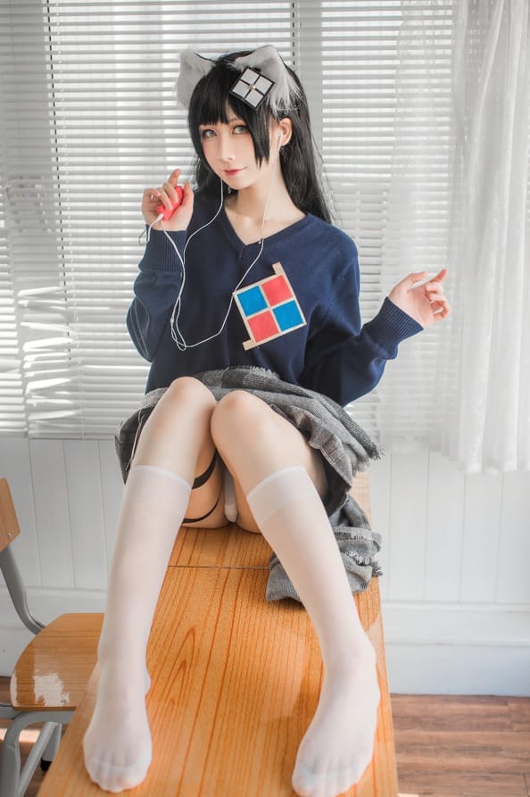 izumi泉桃子 –NO.03 纯白毕业季[40 –189MB]