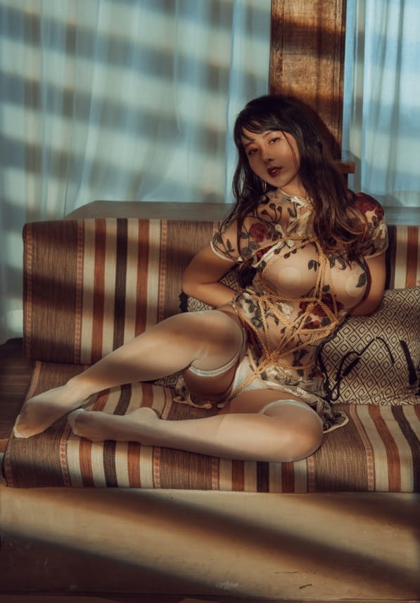 Genji云溪溪 –NO.05 奶桃 捆绑旗袍百合[54P1V/857MB]