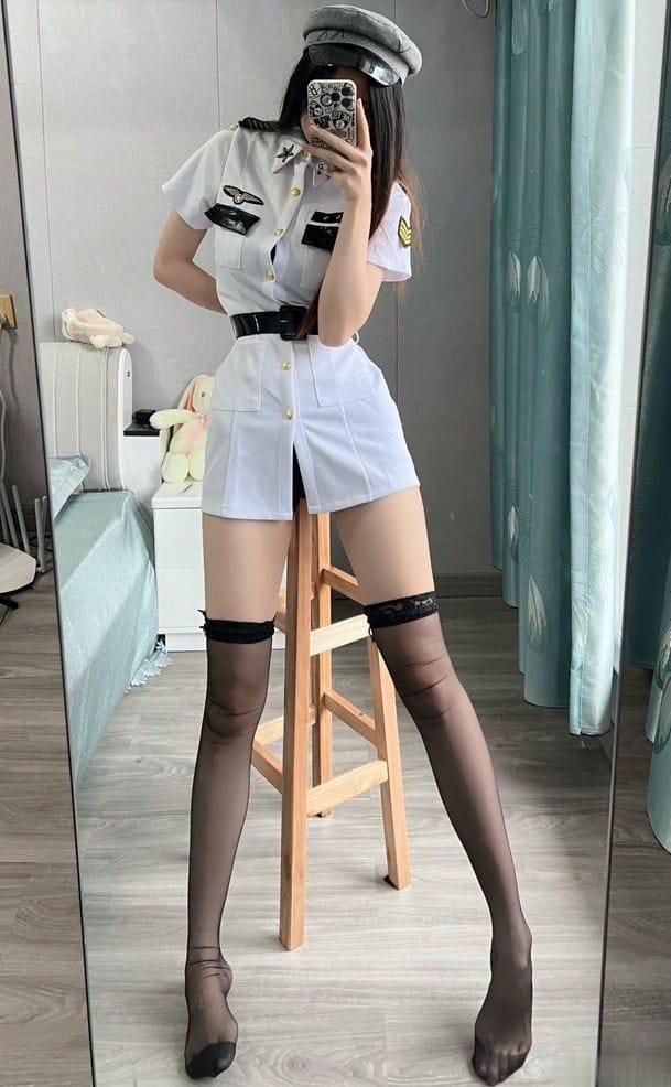 [微密圈]刘雅萌 –御姐性感[32P-77MB]