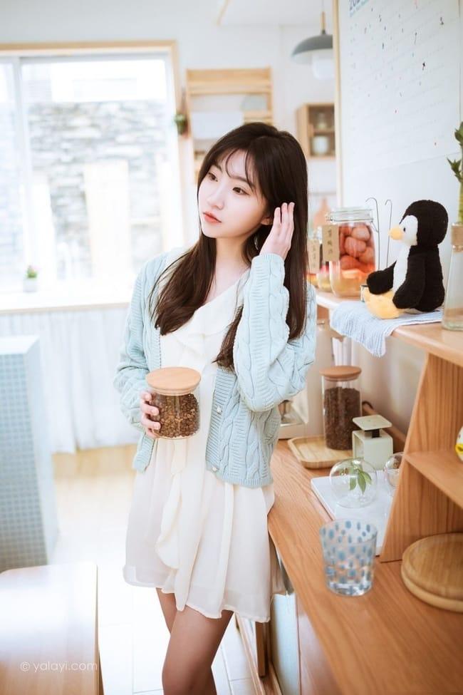 [YALAYI雅拉伊]2022.04.08 NO.919 优雅永不过时 小乔[42+1P／363MB]