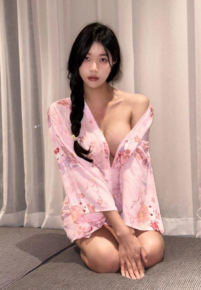 [微密圈]鱼神 –粉色花裙[20P-43M]