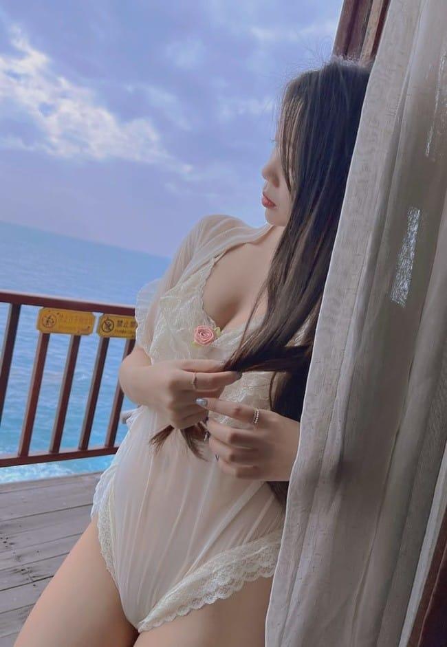 [微密圈]纪念小VV –天空不作美[17P-83M]