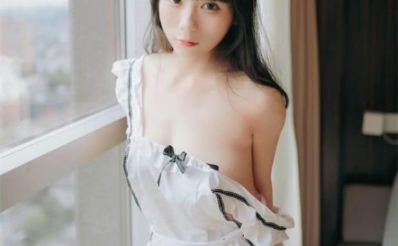 usejan蓝蓝 – NO.10 小厨娘 [46P-134MB]