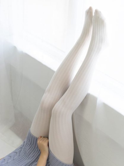 风之领域 – NO.086 性感露背毛衣厚白丝[39P201M]