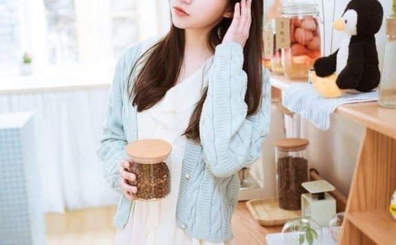 [YALAYI雅拉伊]2022.04.08 NO.919 优雅永不过时 小乔[42+1P／363MB]