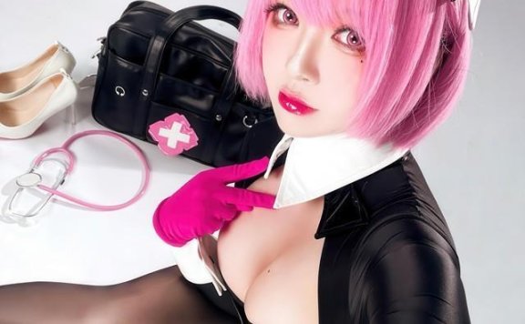 半半子 – NO.106 王医生 [56P-311MB]