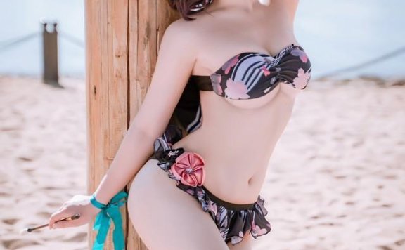 w百合欧皇子w – NO.010 沙滩 [21P-173MB]